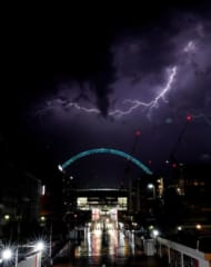 イギリスで15,000発の記録的な落雷。神秘的な「雷樹」現象も発生の画像 7/9