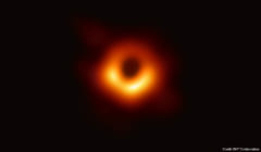 40年前の手書きブラックホール予想図が、NASA最新のシミュレーション映像と見事に一致の画像 2/5