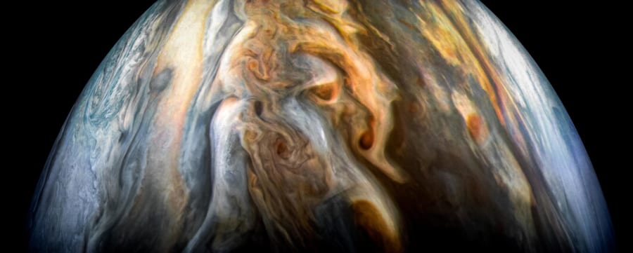 「太陽より乾燥している」はずの木星大気、太陽の3倍の水分量を保持