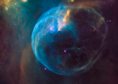 宇宙が加速膨張しているのは地球の近くだけ？　ハッブルバブル仮説を証明する研究が登場の画像 1/4