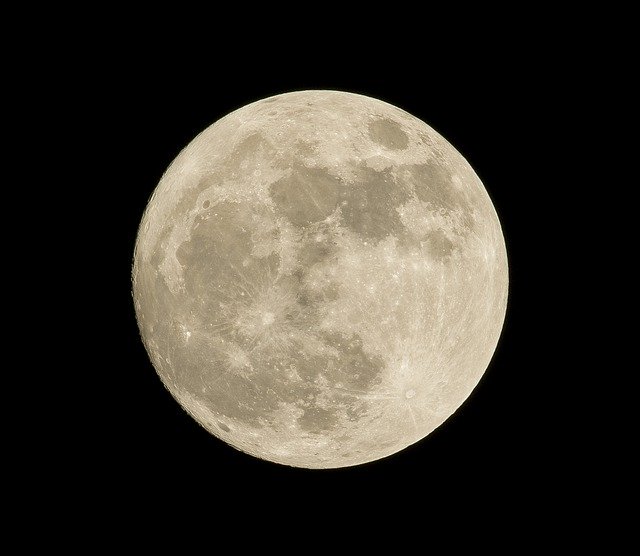 4月7日の夜からスーパームーンが見れるよ！月が大きく見える仕組みを簡単解説