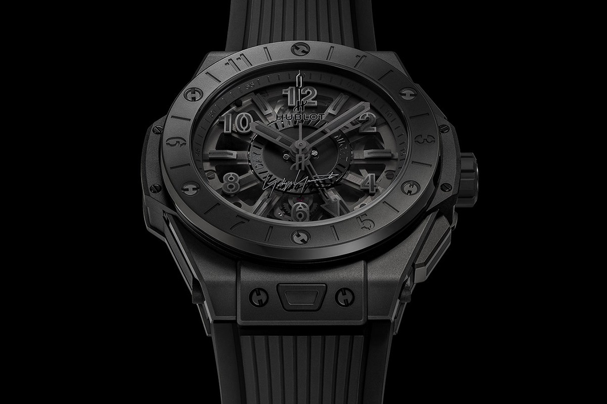 どこまでもブラック！高級腕時計「ウブロ」と日本人デザイナーが真っ黒な時計を発売の画像 1/4