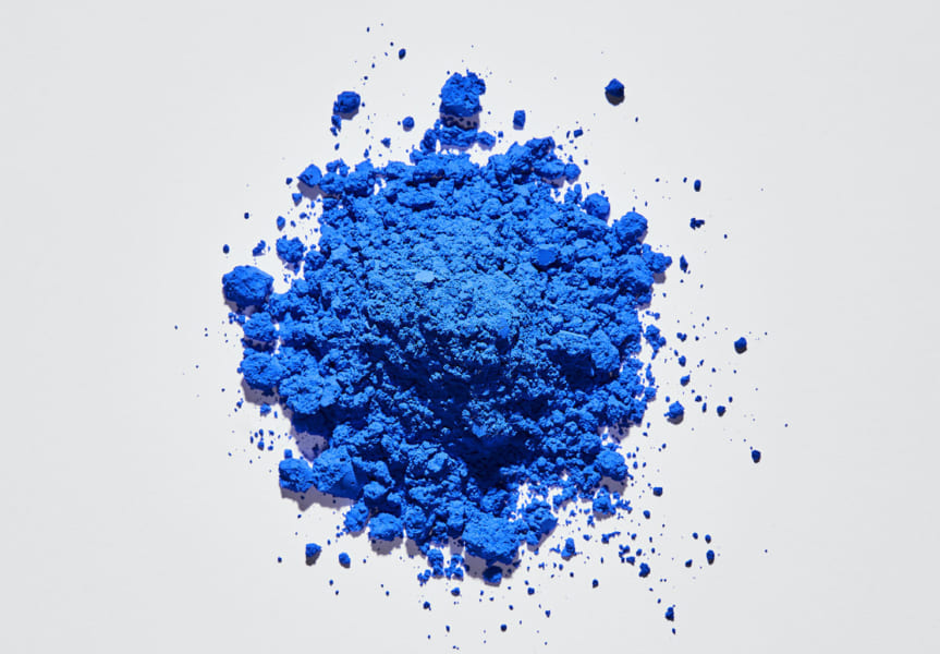 「最も純粋な青」新しく発見された青色「インミンブルー」は通販で購入できる