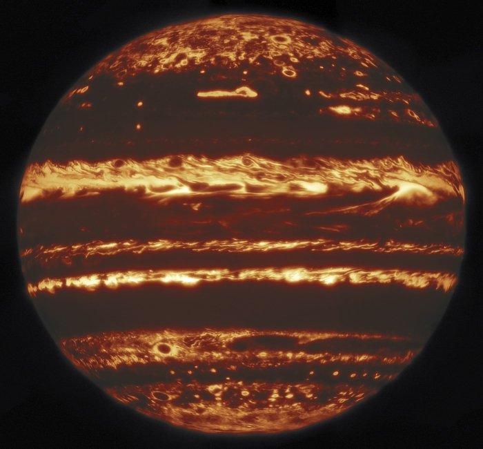 「木星のイナズマ」の発生メカニズムを3つの観測器を組み合わせて見事に解明！の画像 2/3