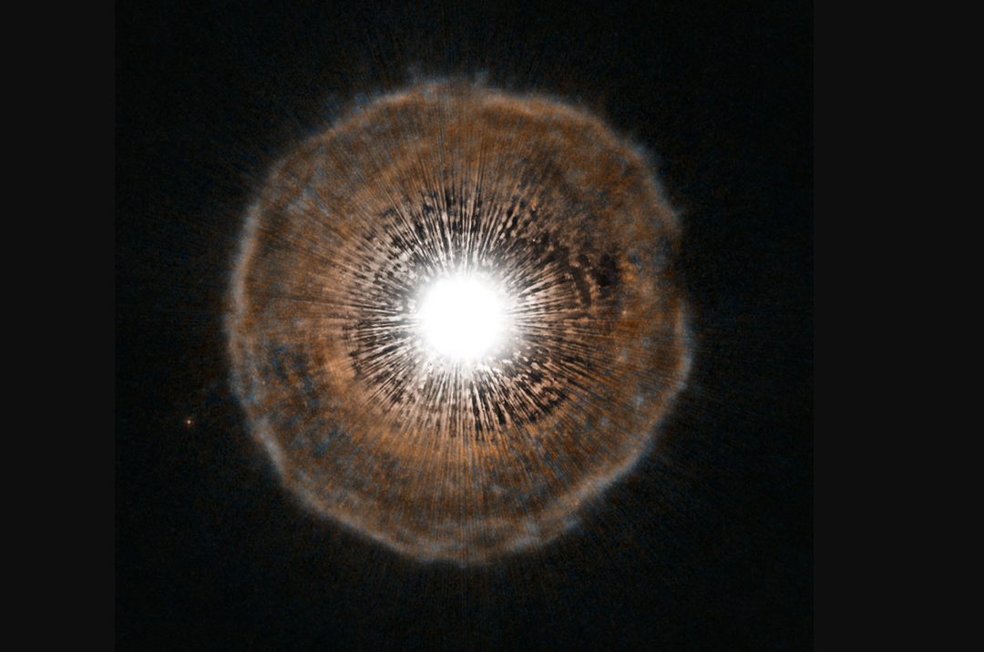 超新星爆発じゃなかった…。　ベテルギウス減光の原因は星表面の巨大な斑点だったと証明されるの画像 2/4