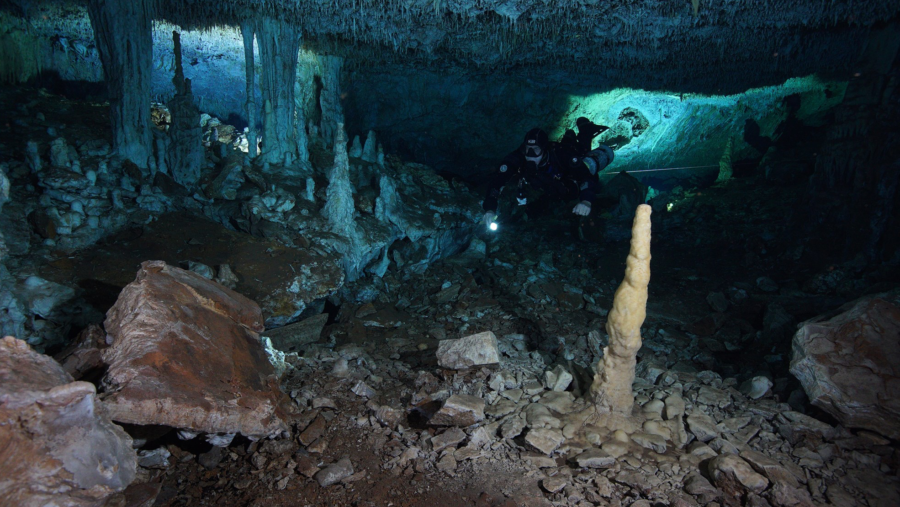 メキシコの水中洞窟が「古代人の鉱山跡」だったと判明！　8000年前に沈んだアメリカ大陸最古の採掘痕跡とは？