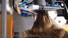 髪を自動で切ってくれるロボットを作った結果、「予想外の髪型」に…の画像 3/11