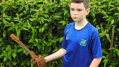 10歳の少年が金属探知機で「300年前の名刀」を掘り当てる。これぞビギナーズラック！（英）の画像 1/4