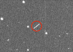 8月16日、「ステルス小惑星」がひっそりと地球に”最接近”していた!?太陽光が惑星防衛局を妨害の画像 3/5