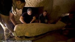 2500年前の「古代エジプトの棺」を新たに13基発掘！墓荒らしにあわず”完全密封された”状態で発見の画像 3/4