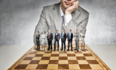 適切な判断にはチェスより広範な知識と経験が求められる