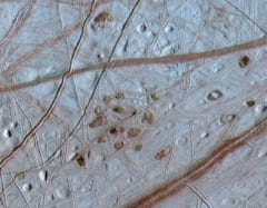 エウロパの表面画像。