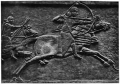 アッシリアの宮殿を飾っていたアッシュルバニパル王の彫刻絵