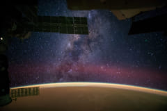 国際宇宙ステーションから見た天の川銀河の姿。