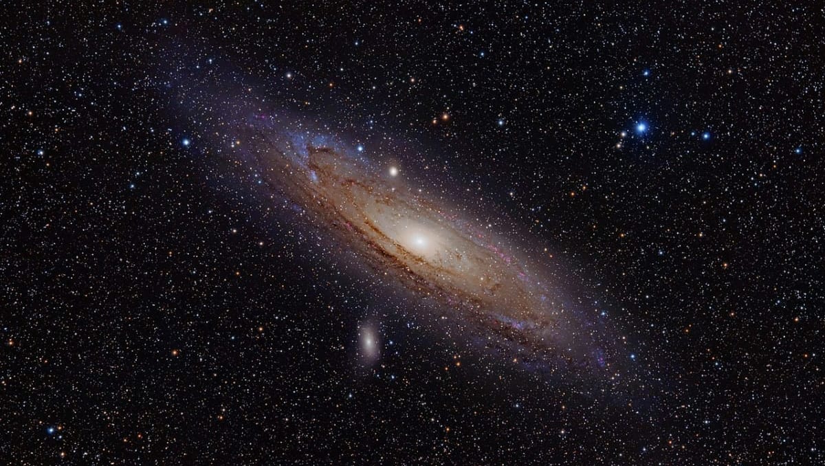 M31: アンドロメダ銀河。