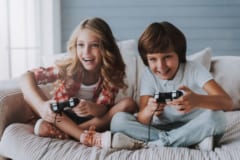 男子だけがビデオゲームを頻繁に遊ぶとメンタルヘルスが改善されている。