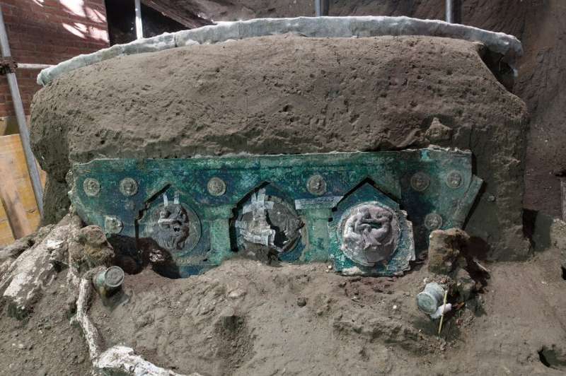 ポンペイ遺跡で「戦車」が出土！ 保存状態が完ぺきで、歴史的な大発見（イタリア）
