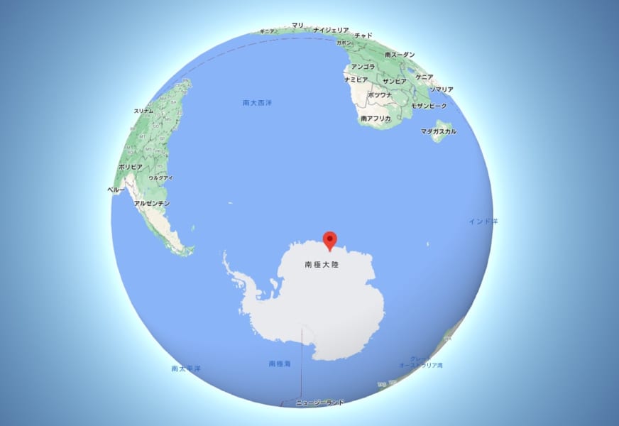 南極セールロンダーネ山地の位置。日本の昭和基地の東600kmの地点。