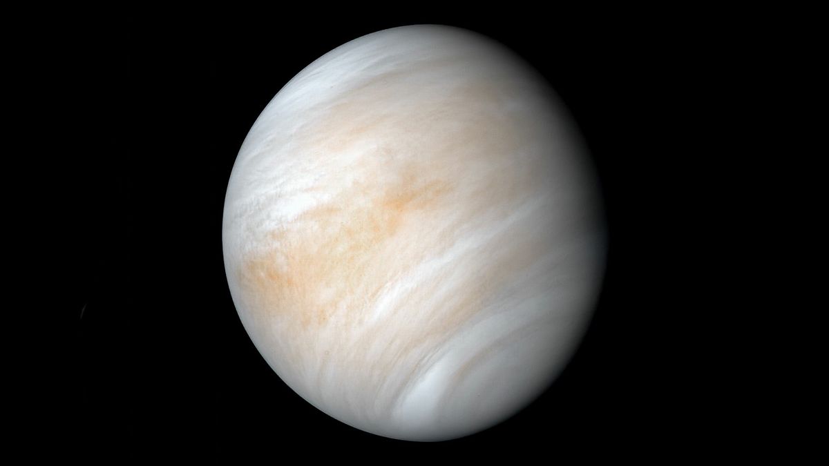 金星は地球の93倍もの大気があり、それが1日の時間をずらしている可能性がある