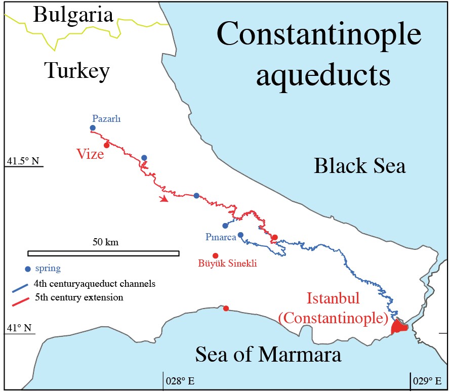 コンスタンティノープル（現代のイスタンブール）から伸びる水道橋。青は4世紀、赤は5世紀に建設された水路