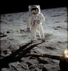 ニール・アームストロングが月面で着用していた宇宙服