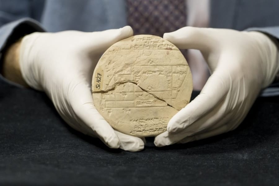 「世界最古の数学の応用例」を3700年前のバビロニアの粘土板から発見。ピタゴラスより1000年早い