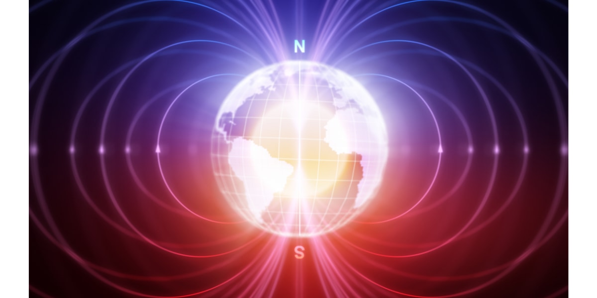 地球の磁場は安定したものではなく、2億年周期で弱まっている