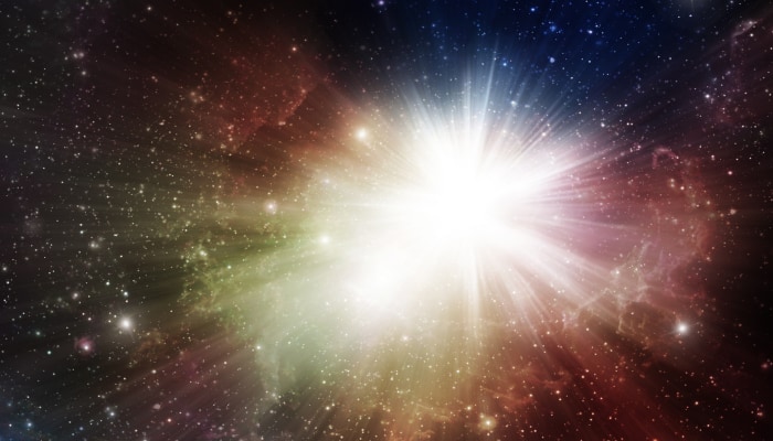 恒星は限界質量に達すると超新星爆発を起こす