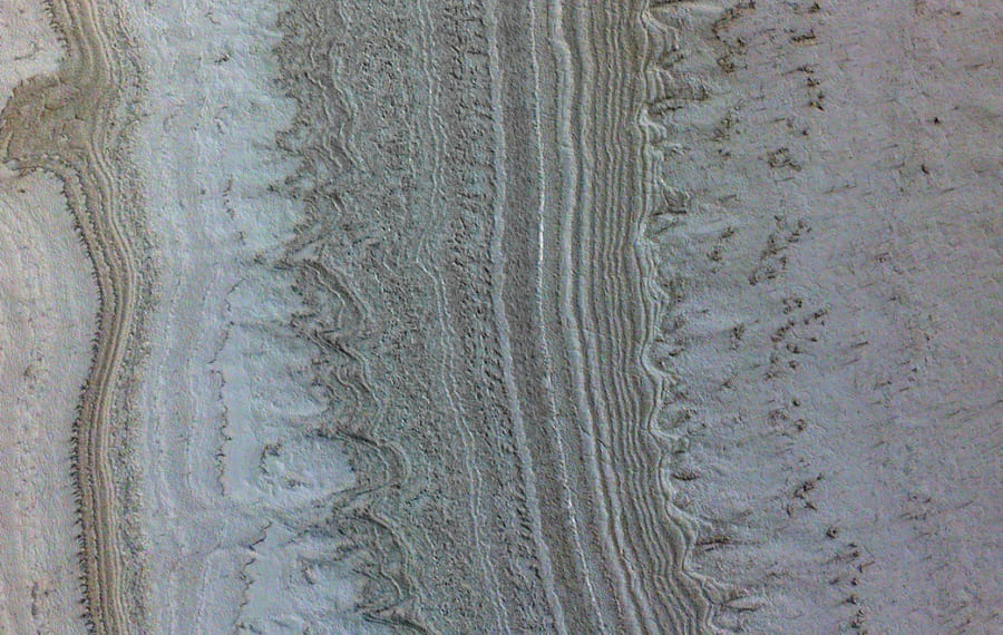 NASAのマーズ・リコネッサンス・オービターが撮影した火星南極の氷床