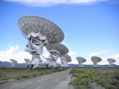 米ニューメキシコ州にあるアメリカ国立電波天文台の超大型干渉電波望遠鏡群-Very Large Array,（VLA）