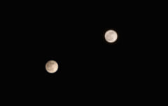 今週19日は月を見て。98％も欠ける「ほぼ皆既」部分月食を観測できますの画像 4/7