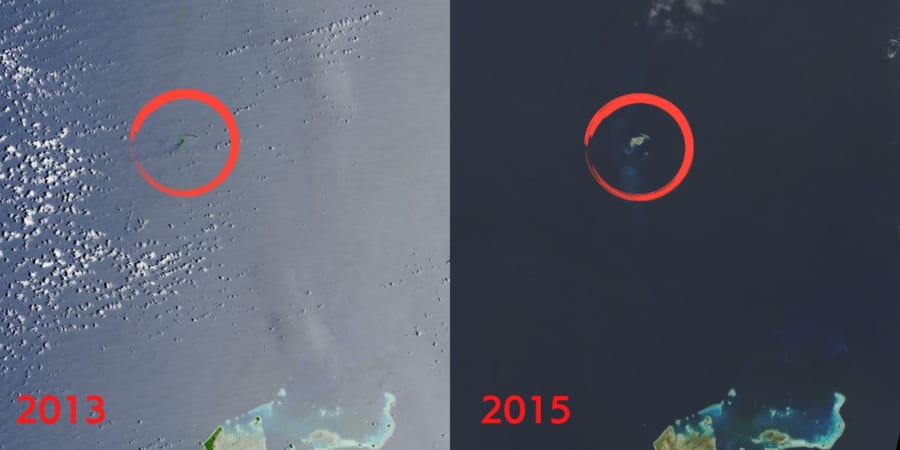 2013年と2015年の同一地点の衛星写真。それまで存在しなかった島が形成されているのがわかる。