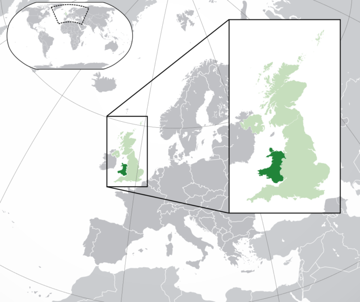 ウェールズ（緑）、その下がイングランド南西部