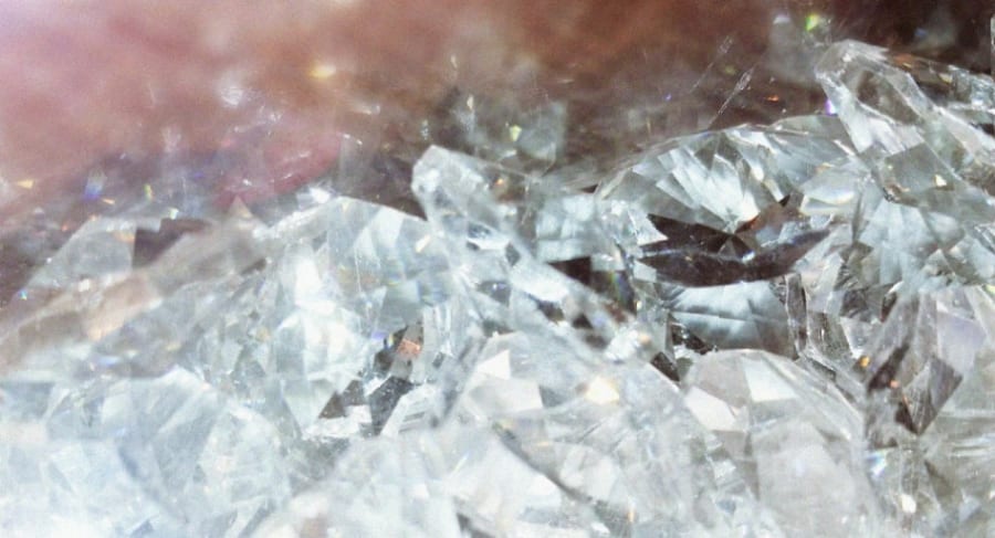 もっと環境にやさしい人工ダイヤモンドが求められている