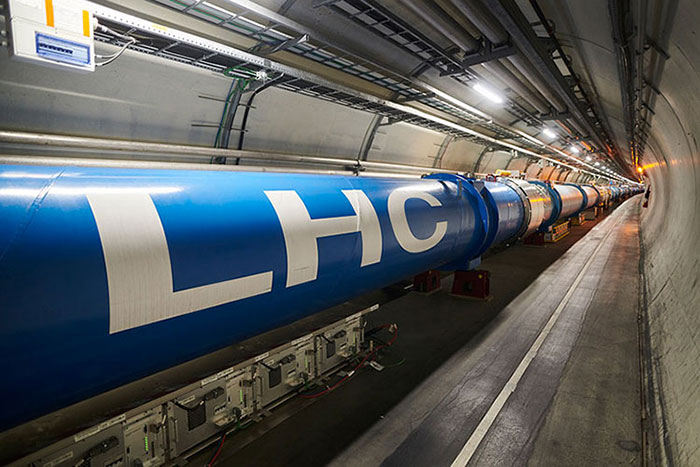LHCトンネル