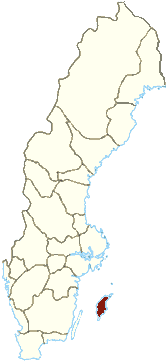 スウェーデン本土の南東に浮かぶゴットランド島（赤色）