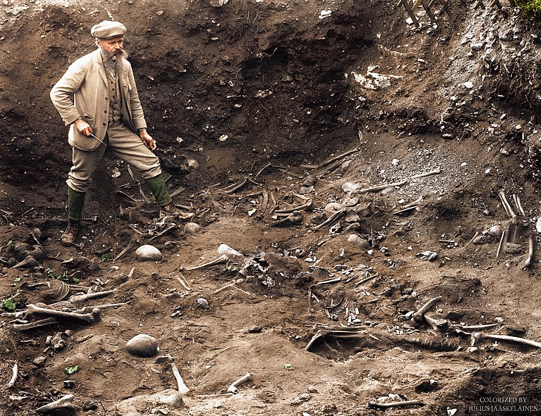 1905年5月の発掘調査で見つかった「ゴットランドの戦い」の戦死者の遺骨