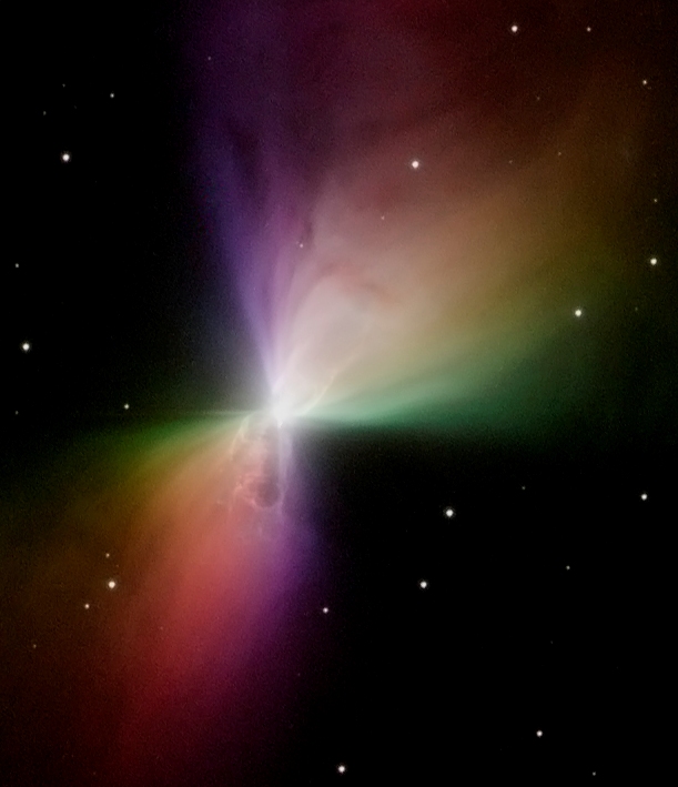 ブーメラン星雲の擬似カラー画像