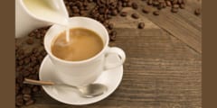 「コーヒーに牛乳」で抗炎症作用が倍増する可能性が浮上！