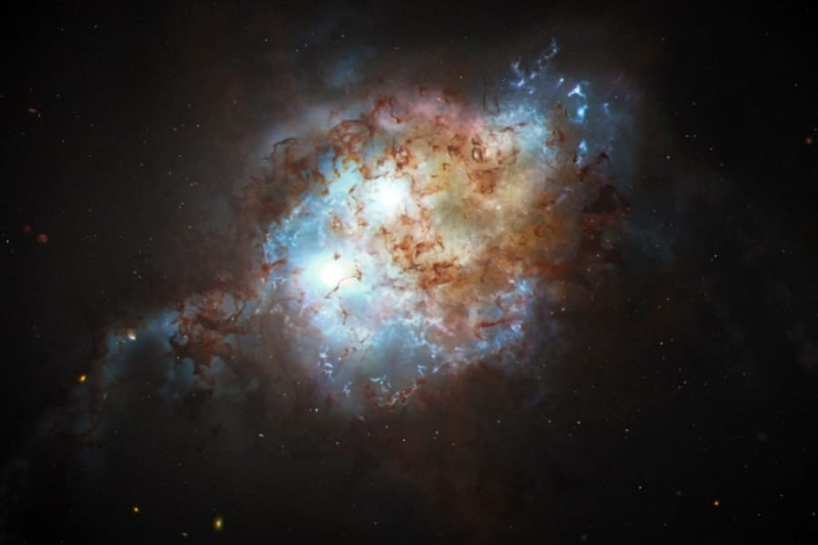 世界初！108億光年先の遠方宇宙で「二重クエーサー」を発見！