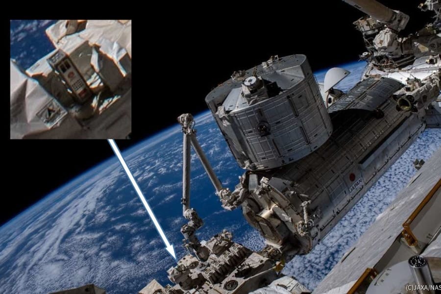 世界初の「木造人工衛星」の打ち上げに向けて！木材宇宙曝露実験を完了