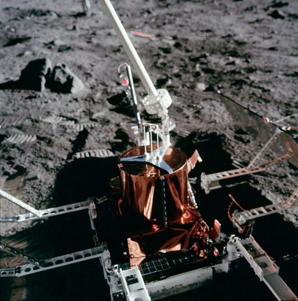 アポロ11号が設置した月の地震計