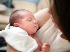授乳や出産に関わる「オキシトシン」