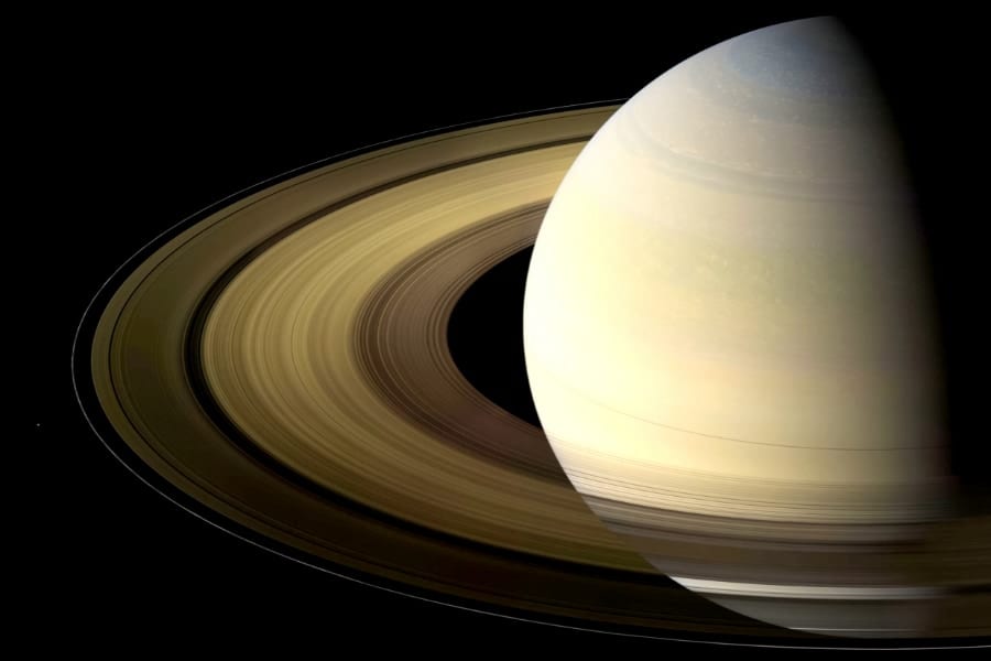 土星の環は予想以上に若かった!?誕生から4億年しか経っていない可能性が浮上！