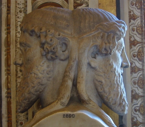 2つの顔を持つ「ヤヌス」の像