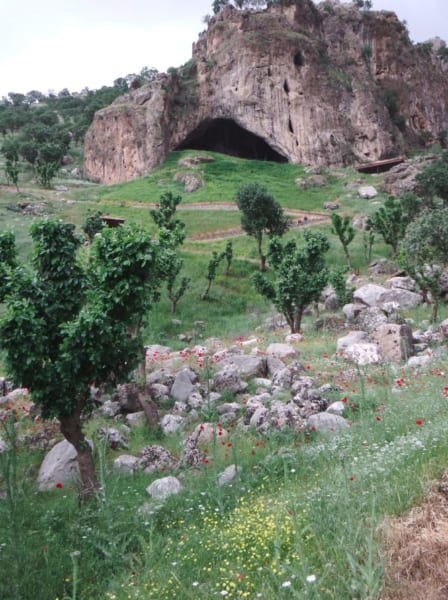 シャニダール洞窟の前景（撮影：2023年5月5日）