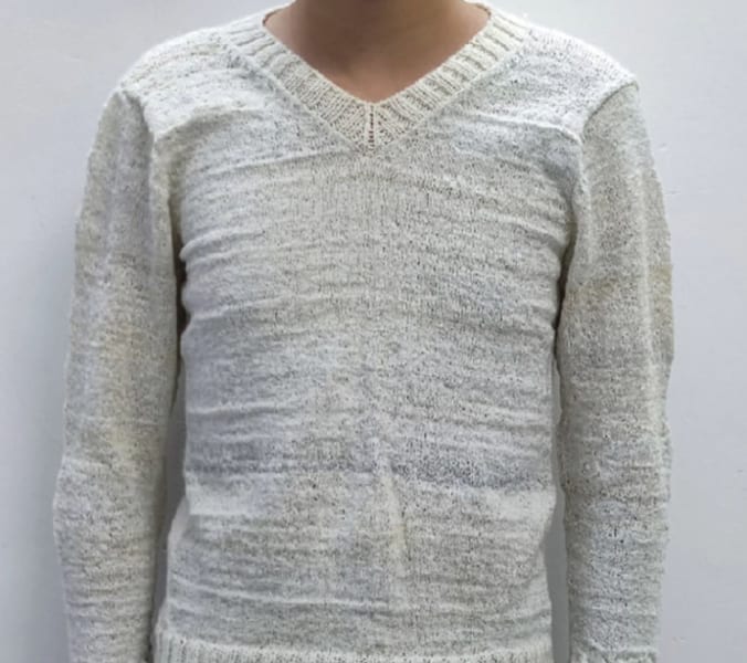 エアロゲル繊維で編み込んだセーター