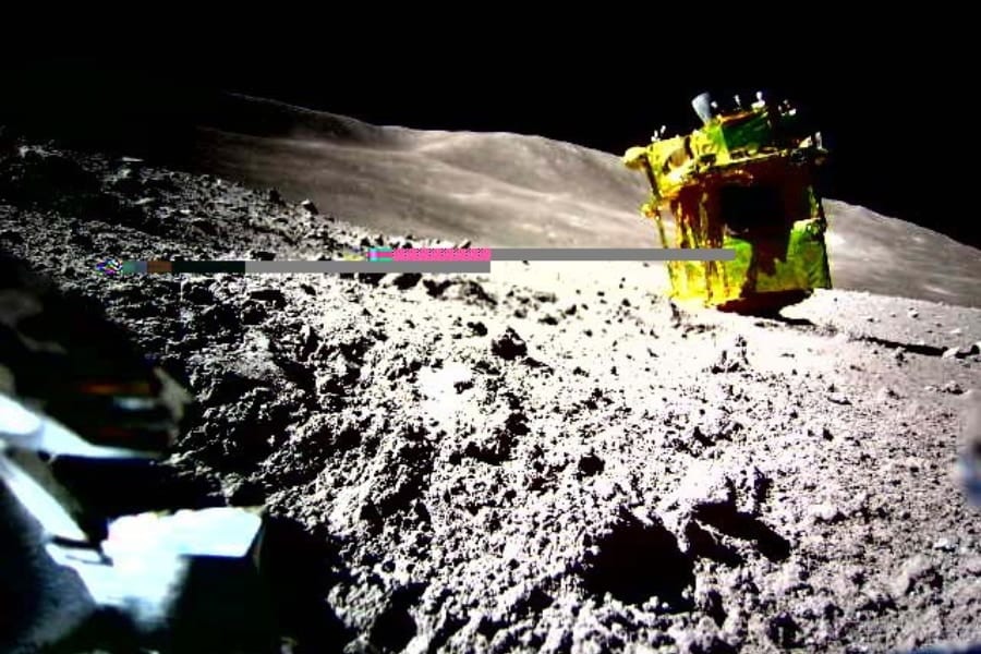 JAXA探査機が日本初の月面着陸に成功！撮影ロボはタカラトミーが開発