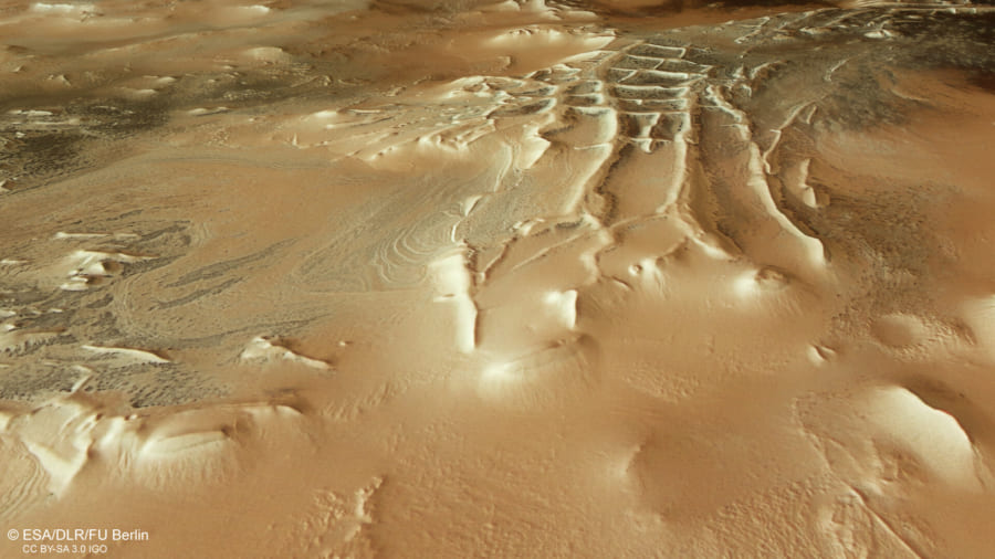 火星の「アングストゥス迷路」または「インカシティ」