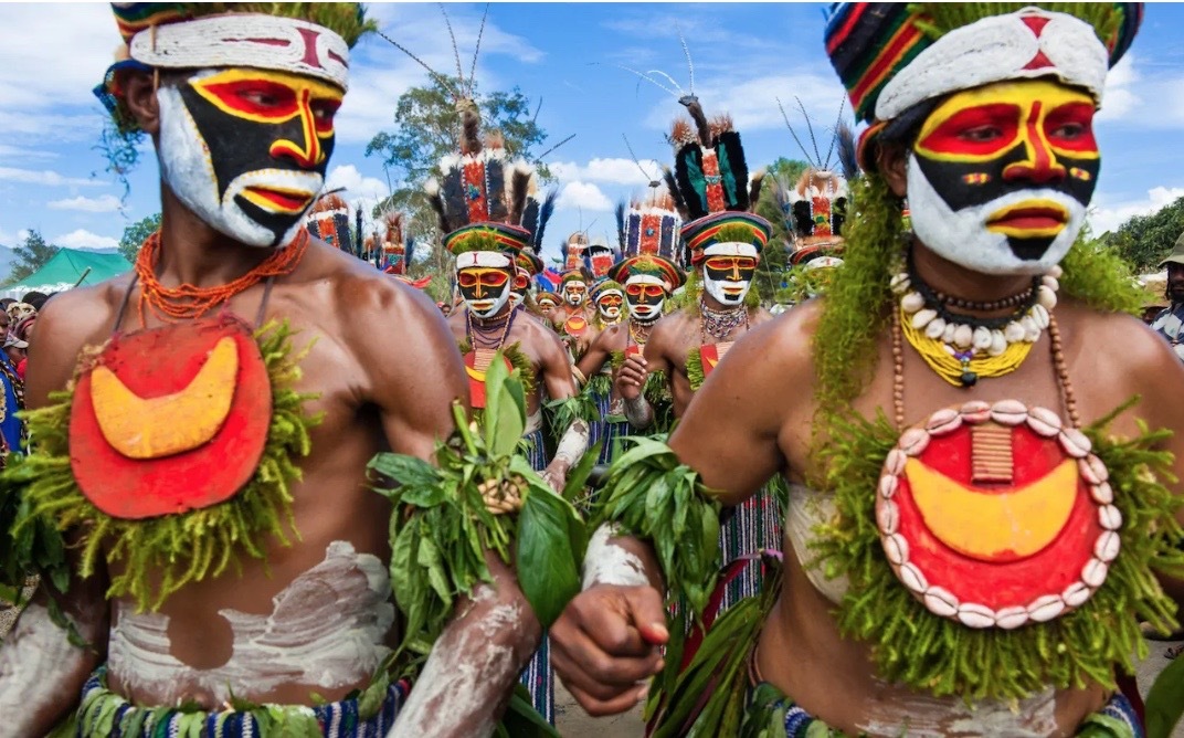 ライブ名物 モッシュ とパプアニューギニア部族の 儀式 には共通点があったの画像 2 2 ナゾロジー